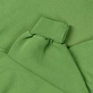 Sweat à capuche en molleton confortable pour hommes et femmes, chaud, confortable et parfait pour la superposition par temps froid - Product Image 3