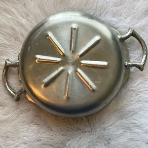 Cacerola Premium de Acero Inoxidable con Tapa Aislante |   Antiadherente y duradero para servir comidas calientes en casa y en restaurantes - Product Image 3