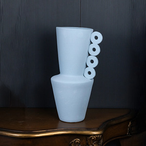 Vente en gros petit vase à fleurs rustique nordique mat en céramique bleu ciel pour décoration intérieure - Product Image 1
