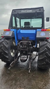 Tractor Agrícola Industrial FIAT 115-90 DT con Tracción en Todas las Ruedas, Marca Massey-Ferguson para Granjas, Componentes Principales: Rodamientos y Caja de Cambios - Product Image 2