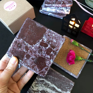 Juego de 4 Posavasos de Mármol Rojo Rubí de Piedra Natural, Regalo de San Valentín o Aniversario para Ella o Él, con Base de Corcho - Product Image 1