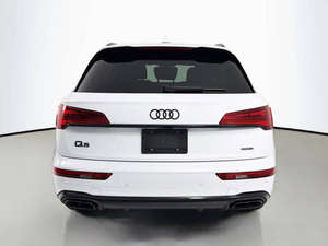 สภาพดีเยี่ยม รถมือสอง ปี 2025 Audi Q5 - Product Image 3