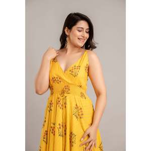 SHKUP1363 Vestido Maxi Elegante con Estampado Floral Color Mostaza, Sin Mangas, Corte Evase, para Verano y Playa, Natural, Transpirable - Product Image 5