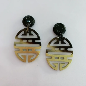 Gran oferta pendientes colgantes de cuerno de boda lindo aro Stud artesanía encantos Vietnam arte artesanía Estilo de vida saludable accesorio - Product Image 1