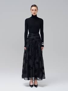 เสื้อถักคอเต่าสำหรับผู้หญิงเป็นมิตรกับสิ่งแวดล้อมป้ายผ้าที่กำหนดเองผู้ผลิตแฟชั่นที่ยั่งยืน - Product Image 2