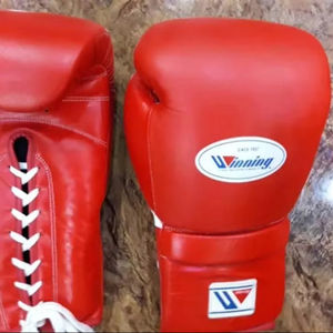 ถุงมือมวยหนังพียูกันน้ำและปรับได้สำหรับปิด - Product Image 1