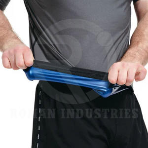 Camiseta de gimnasio gris ajustada de calidad superior para entrenamientos de fitness al por mayor camiseta de ejercicio de media manga personalizable que absorbe el sudor - Product Image 6