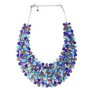 Gargantilla con cuentas de perlas de imitación hecha a mano bohemia de múltiples hebras blancas para mujer tamaño y forma personalizables - Product Image 6