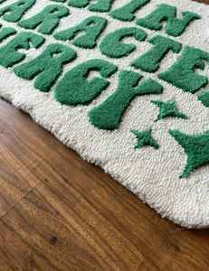 Alfombra de Alta Calidad, Nueva, Tejida a Mano, 'Main Character Energy', Alfombra Decorativa Personalizada para Hogar/Oficina/Hotel, Estilo Moderno, 100% Nueva - Product Image 3