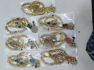 Ensemble de bijoux de mariée Regal Kundan Collier et boucles d'oreilles en laiton fabriqués à la main améliorant le look des mariées pour les mariages - Product Image 5