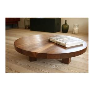 Ensemble de table basse en bois antique traditionnel construit à partir de bois dur de qualité supérieure avec des accents sculptés élégants - Product Image 1
