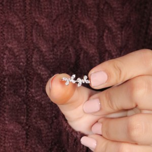 Venta directa Anillo de latón ajustable Diamantes de circón Mariposa colorida Pequeña flor Ornamento 0,35 CT Diamante Compromiso Boda - Product Image 5