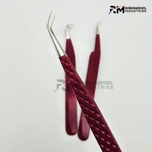 Pinzas Profesionales para Extensión de Pestañas con Punta Plateada y Recubrimiento en Polvo Color Marrón Oscuro, Producto Nuevo y de Tendencia RMI - Product Image 6