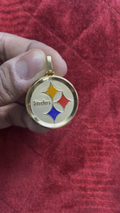 Élégant pendentif en diamant avec logo personnalisé en argent sterling 925 à surface lisse avec finition en émail de forme ronde pour un usage quotidien et une boîte-cadeau - Product Image 4