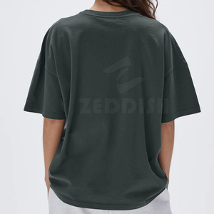 Les t-shirts surdimensionnés pour femmes vous gardent chic et détendue toute la journée dans des t-shirts surdimensionnés pour femmes - Product Image 3