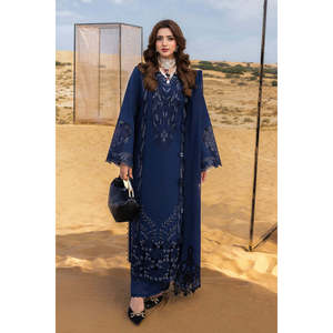 Ensemble 3 pièces Rang Rasiya : Chemises en mousseline brodées découpées au laser et dupatta, avec pantalon brodé en tissu Khadi Net - BIC-4773 - Product Image 4