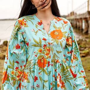 Novedades Vestidos casuales Vacaciones de verano Vestido largo Maxi Vestido de mangas largas abullonadas Ropa de diseñador Cuello frontal Botón en V - Product Image 4