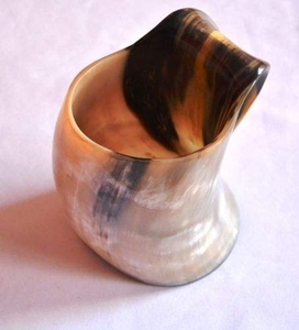 Mug en corne de buffle naturelle de premier rang, mug viking pour boire et à la bière, qualité supérieure avec une poignée solide pour les occasions de Noël - Product Image 2