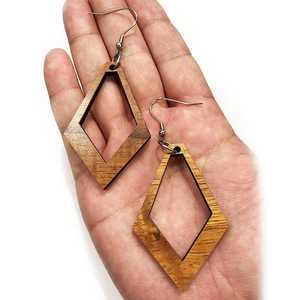 Pendientes de Madera Color Camel Marrón al por Mayor - Product Image 3