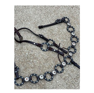 Ensemble collier et rênes de poitrine de Headstall en cuir occidental de fournisseur indien disponibles à la vente d'Inde - Product Image 1