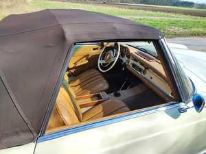 MERCEDES 230 SL W113 PAGODE 1964 USADO, 168 CV, Volante a la Izquierda/Derecha - Product Image 5