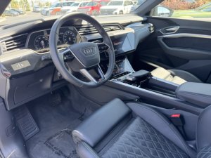 Seminuevo Clean 2023 Aud-i e-tron S Premium Plus - Product Image 3