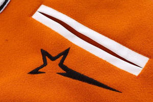 Venta al por mayor logotipo personalizado de lana de chenilla bordado béisbol Letterman chaquetas hombres Vintage en blanco naranja cuero manga Varsity chaqueta - Product Image 5