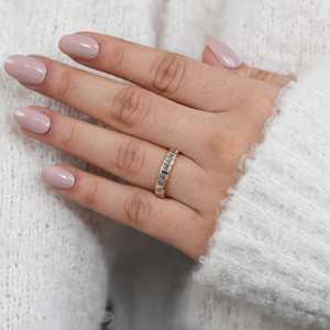 Anillo de Boda con Diamante Cultivado en Laboratorio con Corte Esmeralda, Engaste de Bisel, Color de Diamante F Amarillo/Blanco/Rosa, Plata de Ley/Platino/Oro - Product Image 6