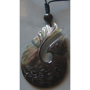 Collar con Estilo de Tallado de Concha, Joyería de Concha, Collar con Estilo de Tallado de Concha de Nácar Negro o Pintada Margareifera - Product Image 1