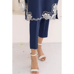 Pantalon décontracté 100 % soie pour femme, taille mi-haute, anti-plis, coupe crayon, respirant, avec technique froissée WGK-TRS-DY-476 - Product Image 3
