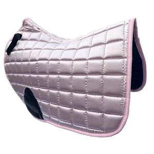 Ensemble de tapis de selle pour cheval Hardihood International HI-SP-30, satin antidérapant, tapis de selle pour saut d'obstacles, voile anti-mouches, couvre-chapeau d'équitation - respirant - Product Image 1