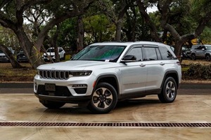 Grand Cherokee 4xe 4dr SUV 4WD Usado en Buen Estado - Product Image 5