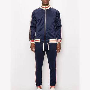 Chándal deportivo de 2 piezas de poliéster de alta calidad para hombre, chándal con capucha, logotipo personalizado, última moda, conjuntos de chándal de invierno a granel - Product Image 6