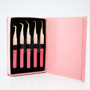 Pinzas de Volumen para Extensiones de Pestañas con Punta de Fibra, 90 Ventiladores de Volumen, Aplicación Individual de Pestañas, Herramienta Antideslizante Profesional para Pestañas - Product Image 4