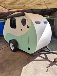 Mini caravane de voyage en forme de larme à vendre. - Product Image 5