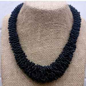 Collares de cuentas de semillas de vidrio en capas hechos a medida hechos con cuentas de vidrio multicolores adecuados para la reventa por diseñadores de joyas - Product Image 2