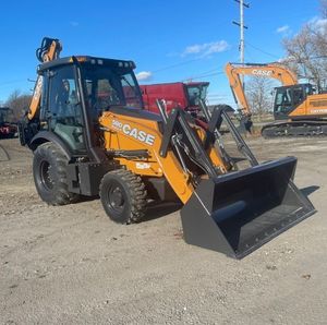 รถแทรกเตอร์ตักดินรุ่น 2026 580SN SUPER N CONSTRUCTION KING พร้อมเครื่องยนต์ไฮดรอลิก KAWA-SAKIS ประสิทธิภาพสูง ระบบเกียร์ MOTO - Product Image 1