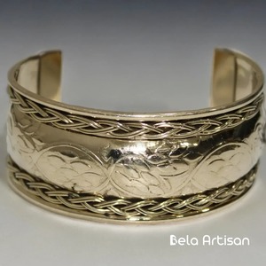 Brazalete de latón chapado en oro Joyería elegante al por mayor para boutiques y minoristas para pedir a granel - Product Image 1