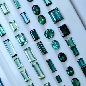 Paraiba Tourmaline Gemstone Variété de forme et taille Loose Gemstone - Product Image 2