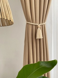 NOUVEAU Embrasse pour rideau en macramé fait à la main-Corde en coton naturel avec tige en bois, embrasse en coton - Product Image 3