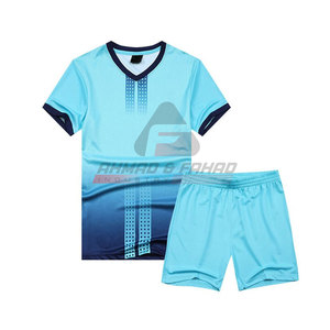 Uniforme de Fútbol de Manga Corta, Transpirable y Ligero, Precio al por Mayor, Hecho en Pakistán, de la Mejor Calidad para Hombre - Product Image 1