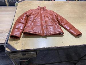 Chaquetas acolchadas de cuero para mujer de invierno del mejor fabricante Cuero acolchado 2025 - Product Image 2