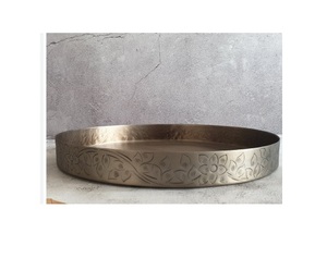 Kitchen Ware Galvanized Metal Serving <b>Tray</b> <b>Round</b> Shape <b>Table</b> Top Handmade Wholesale Fancy Simple Galvanized Metal Serving <b>Tray</b> - Product Image 1
