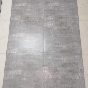 กระเบื้องปูพื้นลายปูนซีเมนต์สีเทาด้าน ขนาด 60x60 ซม. สำหรับพื้นที่อยู่อาศัยและพื้นที่เชิงพาณิชย์ที่ทันสมัย - Product Image 2