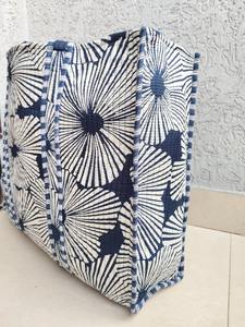Bolsa de Mano de Lona de Algodón con Cierre de Cremallera, Estampado Floral Hecho a Mano, Tamaño Personalizable, Diseño Ligero, Bolsa de Compras para Mujer - Product Image 4