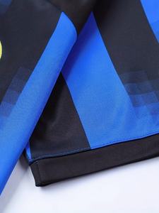 Ensemble de maillots de football à sublimation personnalisée | Uniforme de football léger antibactérien respirant à séchage rapide | Haute qualité - Product Image 5