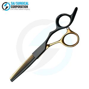 Tijeras de adelgazamiento Premium con estilo negro y dorado Diseño exclusivo Acero alemán Cuchillas de 30 dientes Grabado personalizado Lujo - Product Image 4