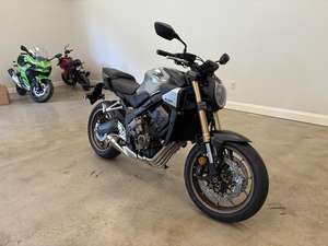 มอเตอร์ไซค์ใหม่ CB650R E-Clutch ปี 2025 พร้อมส่งมอบแล้ว - Product Image 2