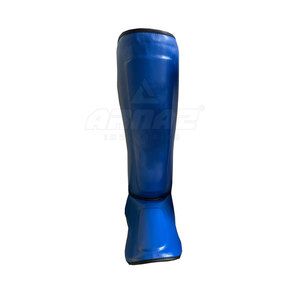 Espinillera con Amortiguación y Cobertura Cómoda, Ligera, de Primera Calidad - Product Image 2