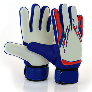 Equipo de fútbol Entrenamiento Guantes de portero de cuero de Pakistán Venta caliente Hombres multifuncionales usan guantes de portero - Product Image 1